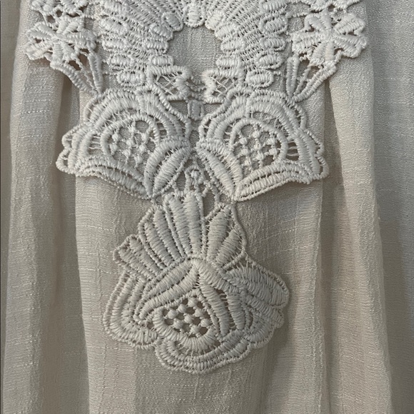 Zac & Rachel Cream Floral Embroidered Blouse - Picture 3 of 5